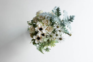 ナチュラルホワイトミニ花束／アーティフィシャル(造花)