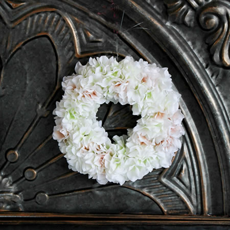 アジサイ白＆ペールベージュ**フラワーリース15／アーティフィシャル(造花)